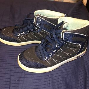 Shoes new worn once inside clean